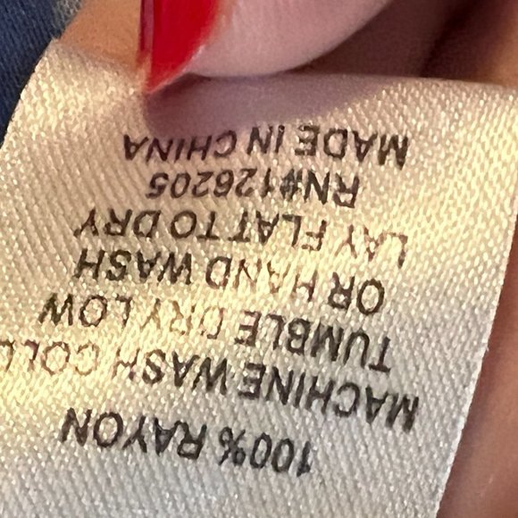 Hero’s and Dreamers Tie Die Button-down with Shell Buttons Size Large - Picture 9 of 9